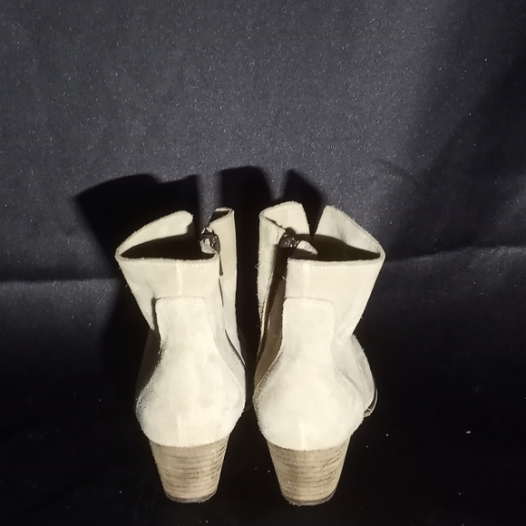 MARABELLE Tan Suede Ankle Boots w/Western Heel - Picture 4 of 8